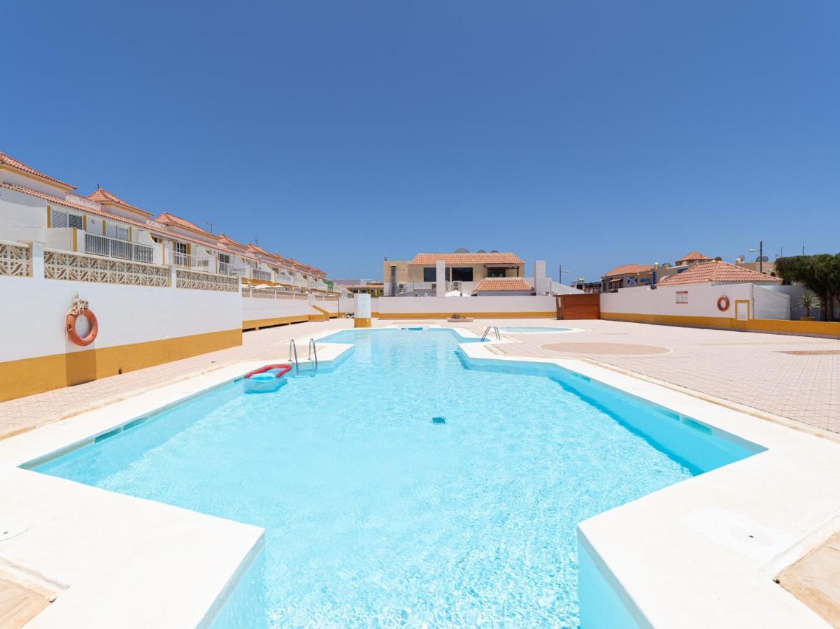 Homeforguest Two Bedroom Apartment With Pool And Terrace Caleta De Fuste Exterior photo
